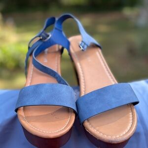 Madden girl platform sandal size 8.5